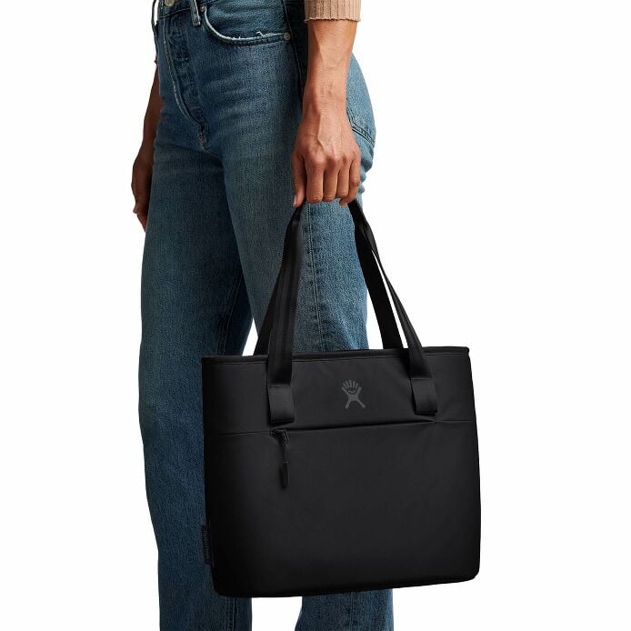 8-l-insulated-lunch-tote-e2 8l-tote-black-hb.jpg