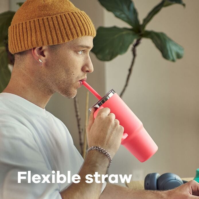 hydration-handledtm-bundle-w0 hf_s26_ttpscc_apdp_06.jpg